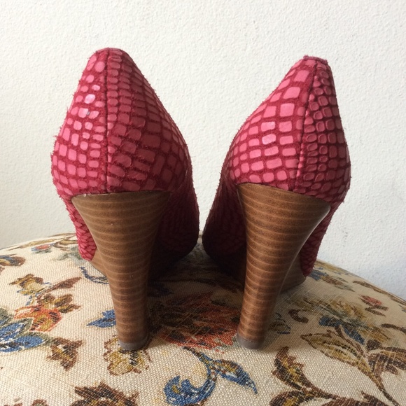 THRED UP MAXSTUDIO Fuscia Pink Closed Toe Wood - Picture 7 of 9